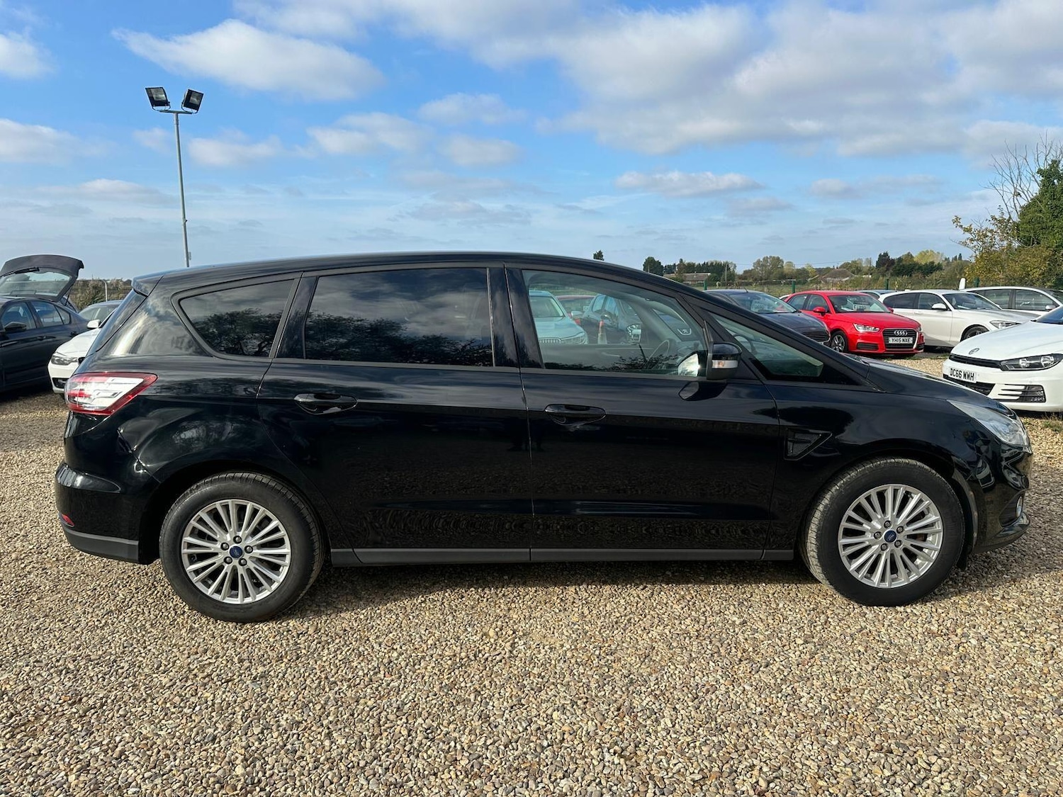 Used Ford S-Max 2016 for sale - 76108807: Photo 5