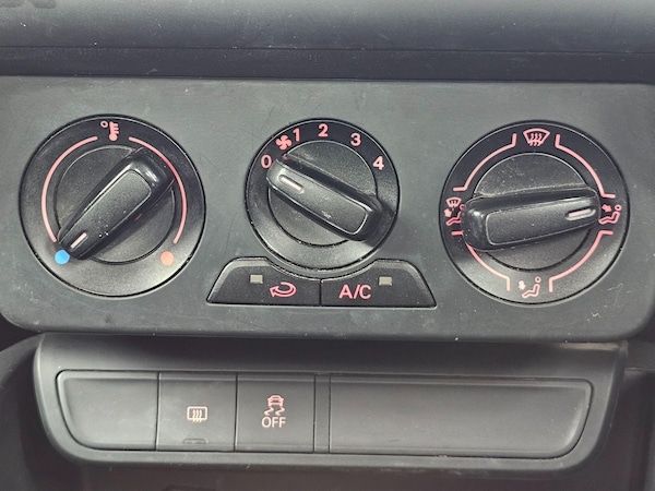 Used Audi A1 2015 for sale - 75256908: Photo 14