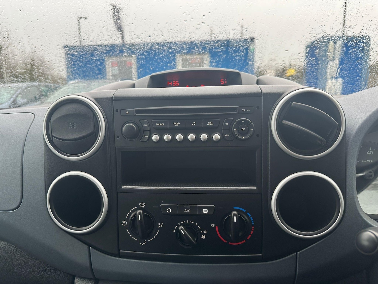 Used Peugeot Partner Tepee 2014 for sale - 77538194: Photo 16