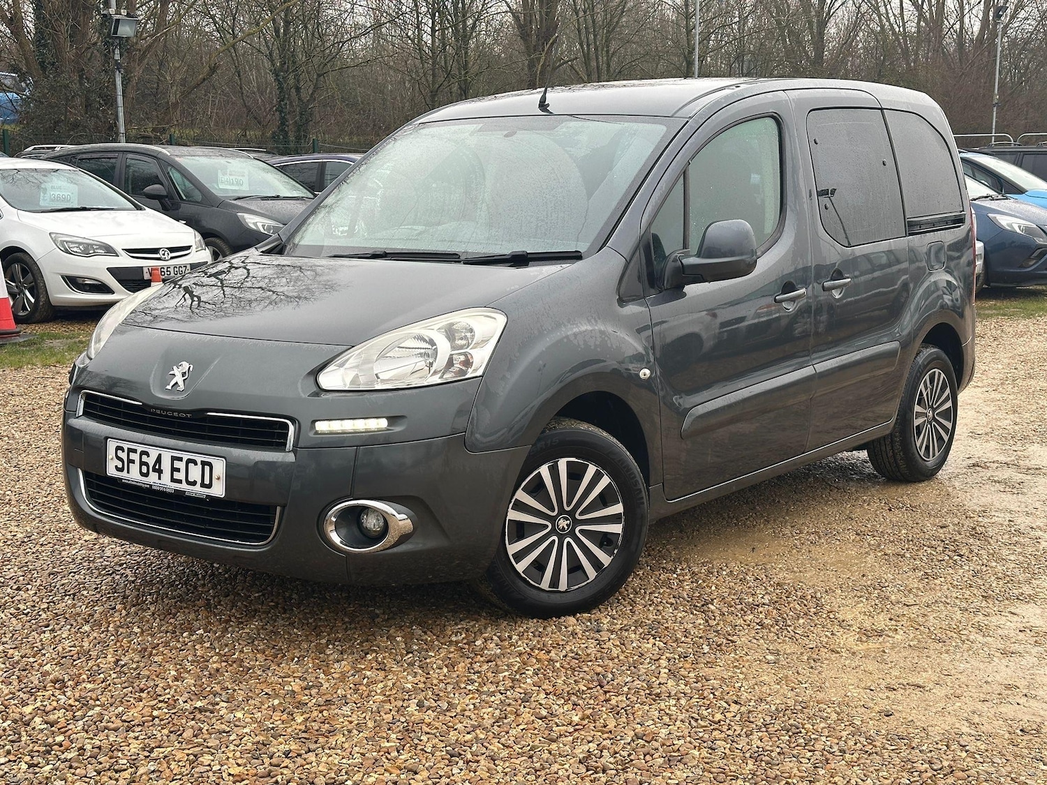Used Peugeot Partner Tepee 2014 for sale - 77538194: Photo 2