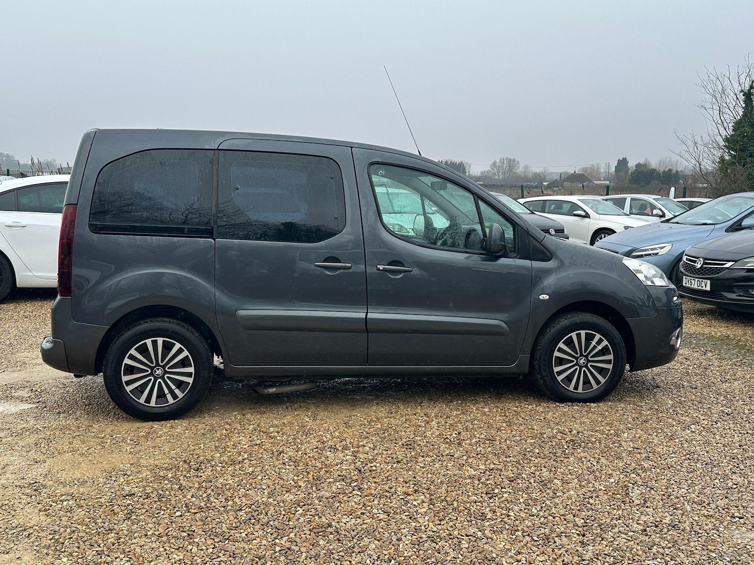 Used Peugeot Partner Tepee 2014 for sale - 77538194: Photo 5