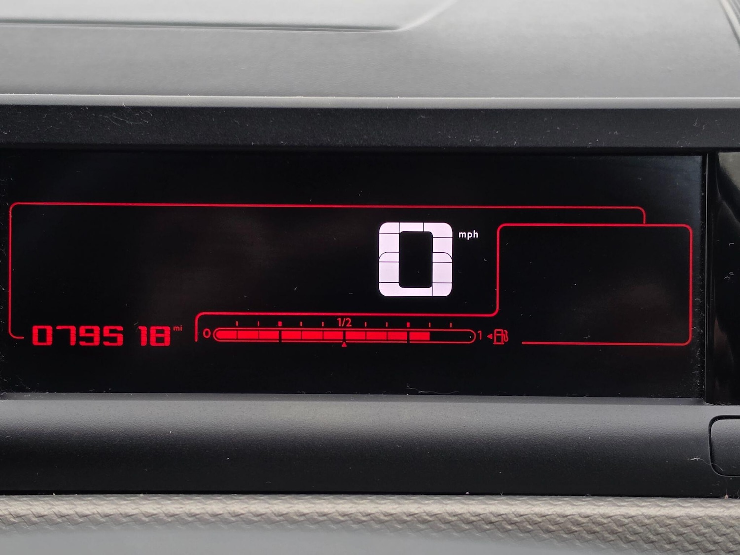 Used Citroen C4 Cactus 2016 for sale - 78185772: Photo 16