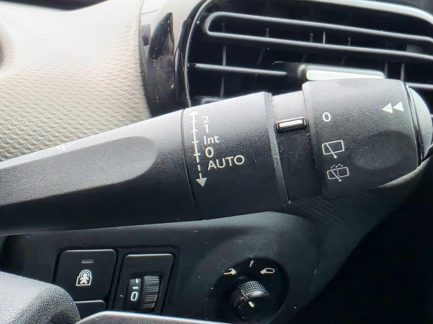 Used Citroen C4 Cactus 2016 for sale - 78185772: Photo 19