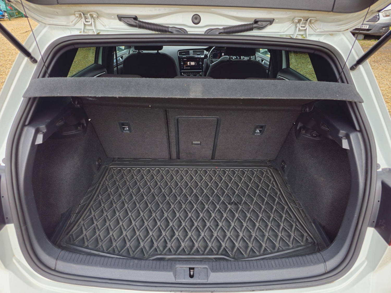 Used Volkswagen Golf 2018 for sale - 76866999: Photo 30