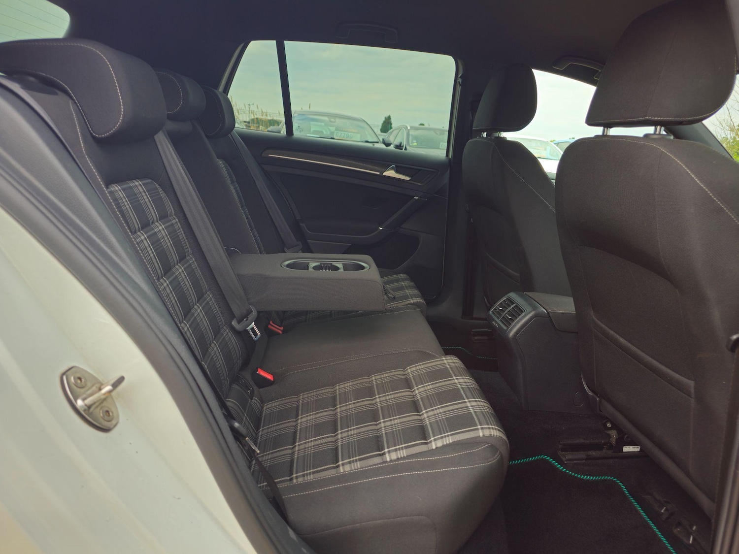 Used Volkswagen Golf 2018 for sale - 76866999: Photo 9