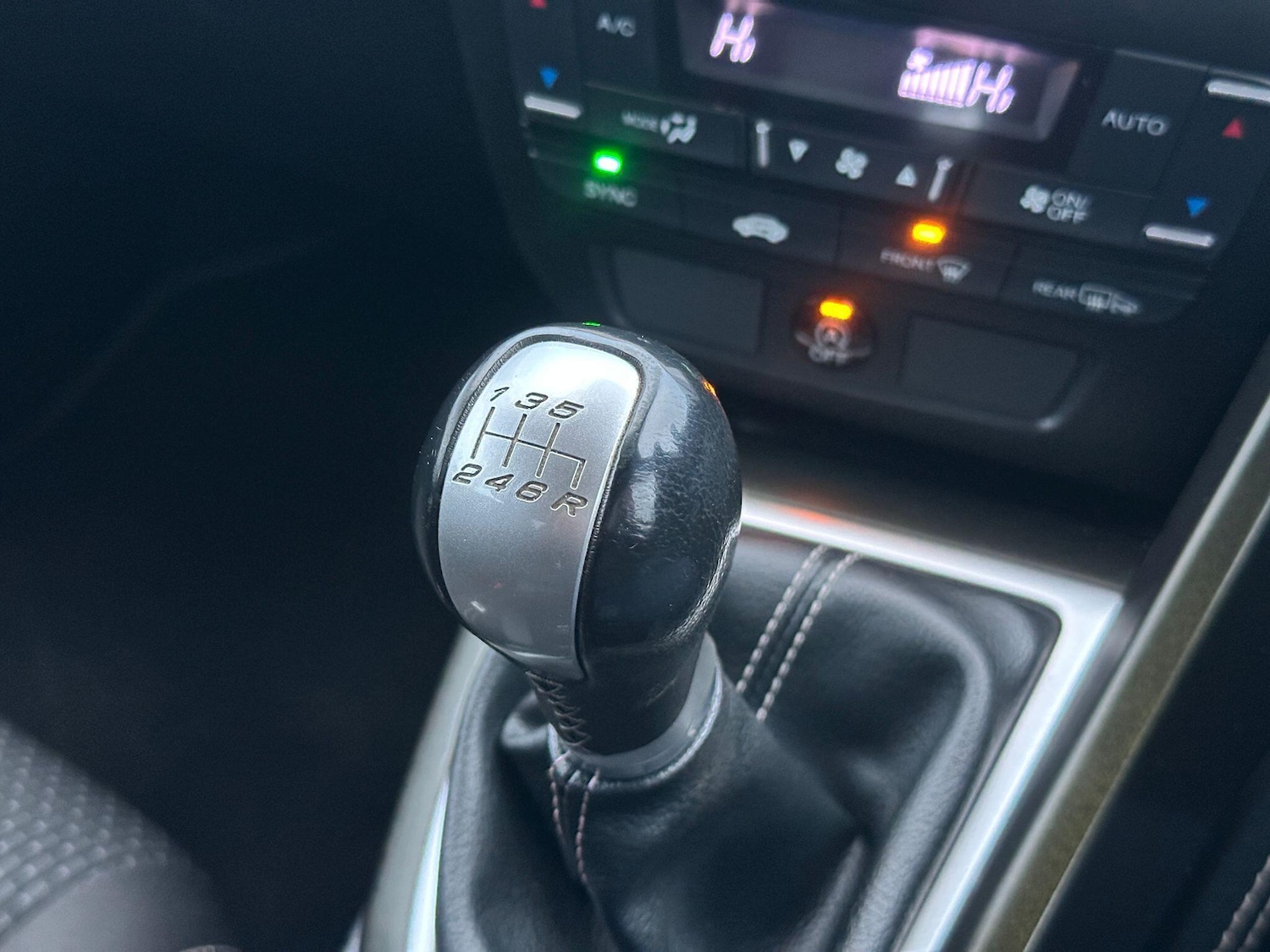 Used Honda Civic 2015 for sale - 77143310: Photo 17