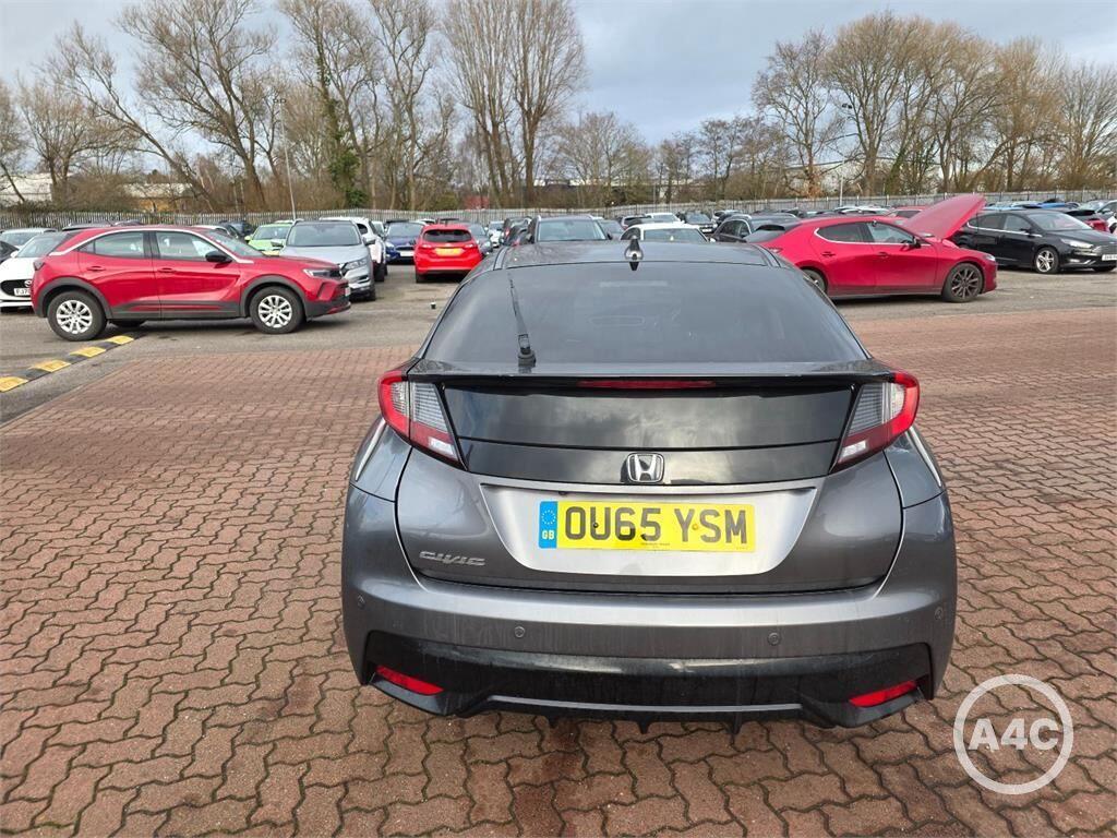 Used Honda Civic 2015 for sale - 77143310: Photo 9