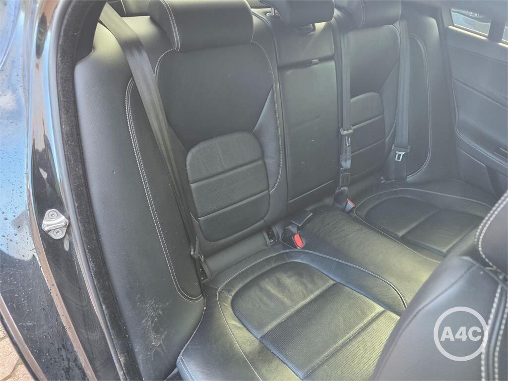 Used Jaguar XE 2017 for sale - 77939507: Photo 8