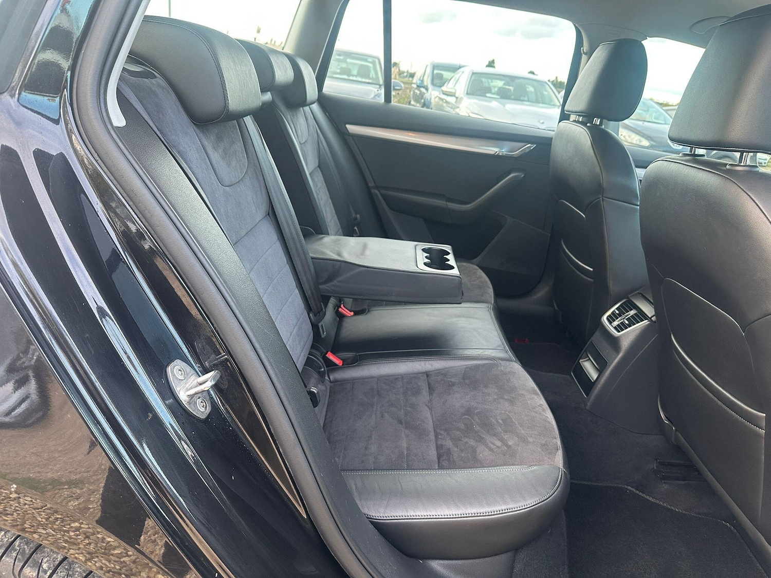 Used Skoda Octavia 2016 for sale - 76441318: Photo 12