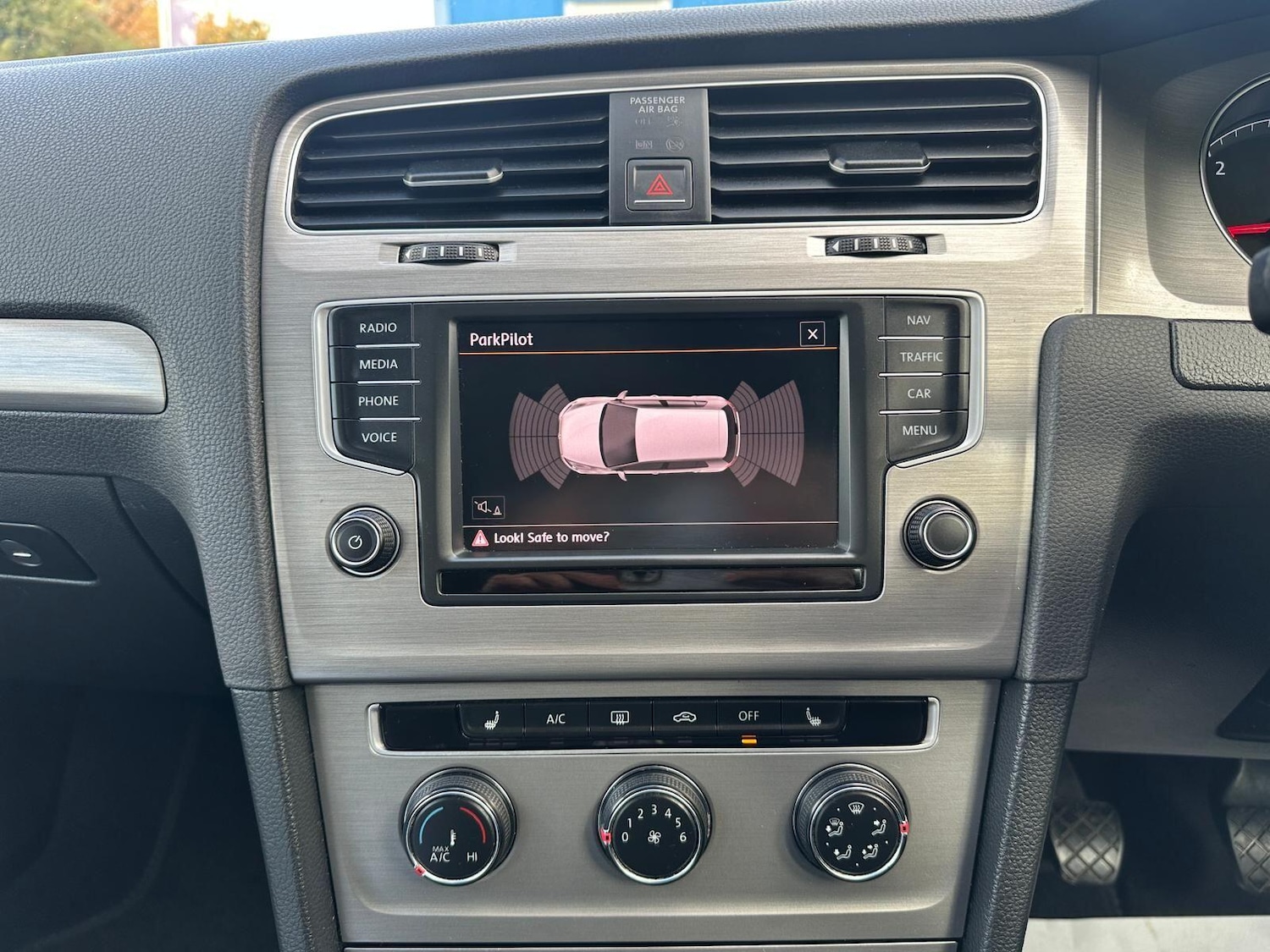 Used Volkswagen Golf 2016 for sale - 76432512: Photo 16