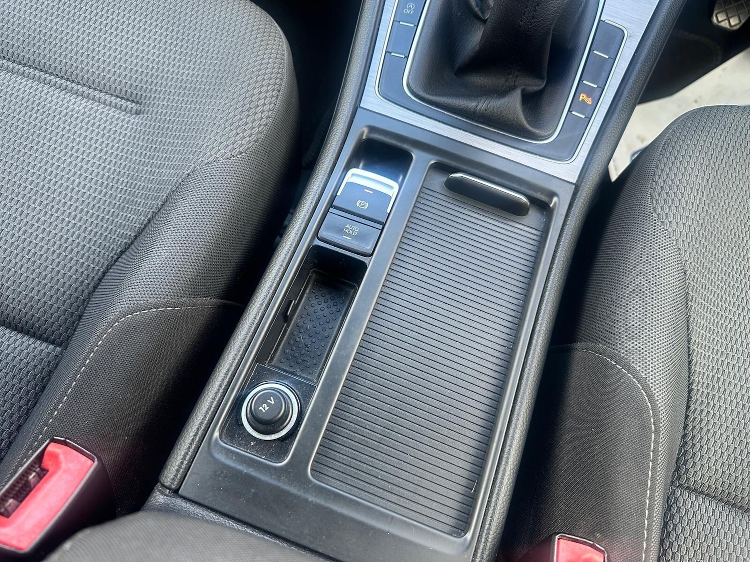 Used Volkswagen Golf 2016 for sale - 76432512: Photo 35