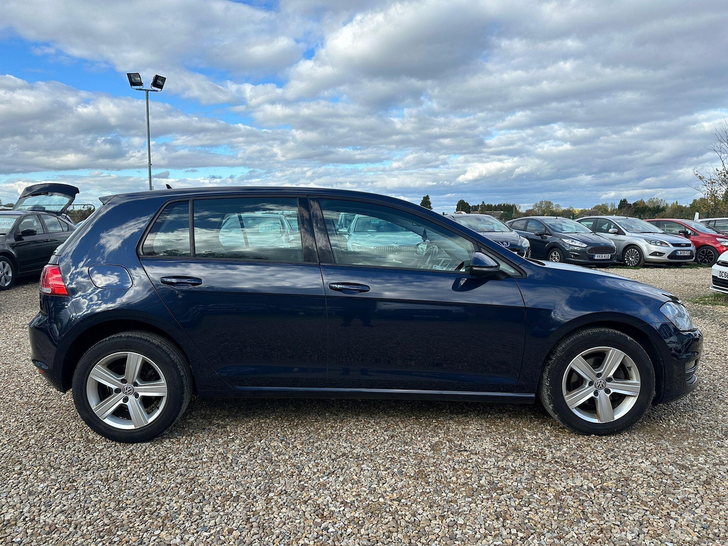 Used Volkswagen Golf 2016 for sale - 76432512: Photo 5