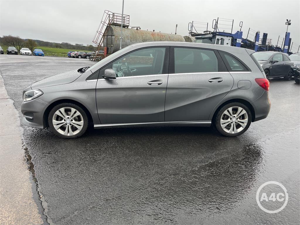 Used Mercedes-Benz B Class 2014 for sale - 76644600: Photo 3