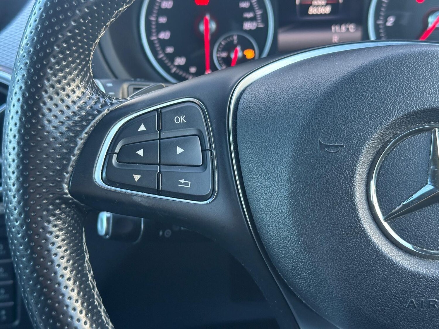 Used Mercedes-Benz B Class 2014 for sale - 76644600: Photo 34