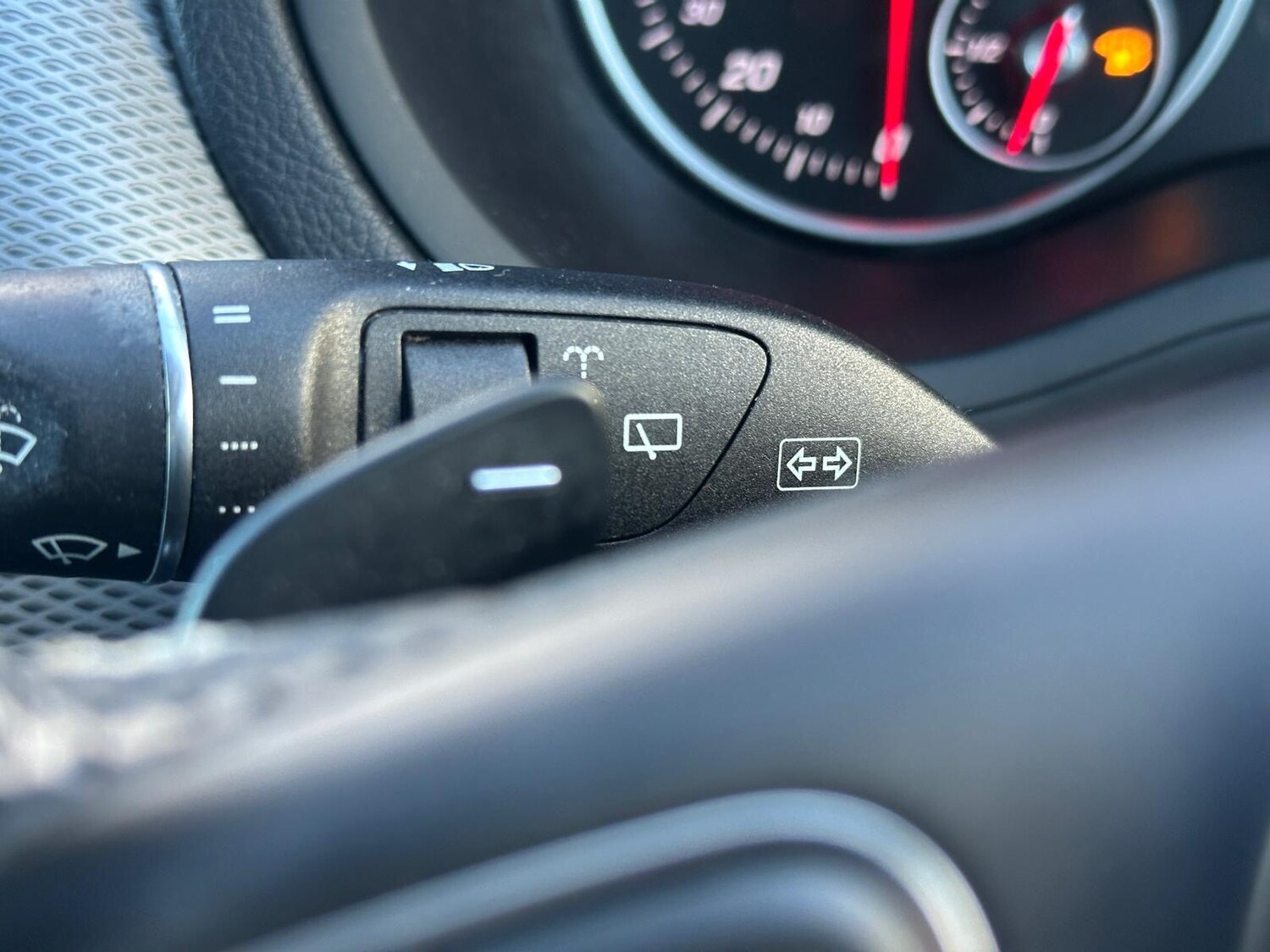 Used Mercedes-Benz B Class 2014 for sale - 76644600: Photo 38