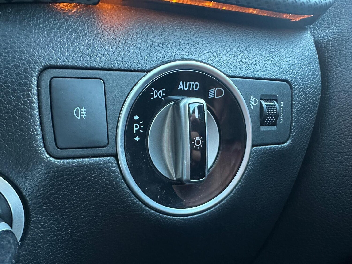 Used Mercedes-Benz B Class 2014 for sale - 76644600: Photo 42