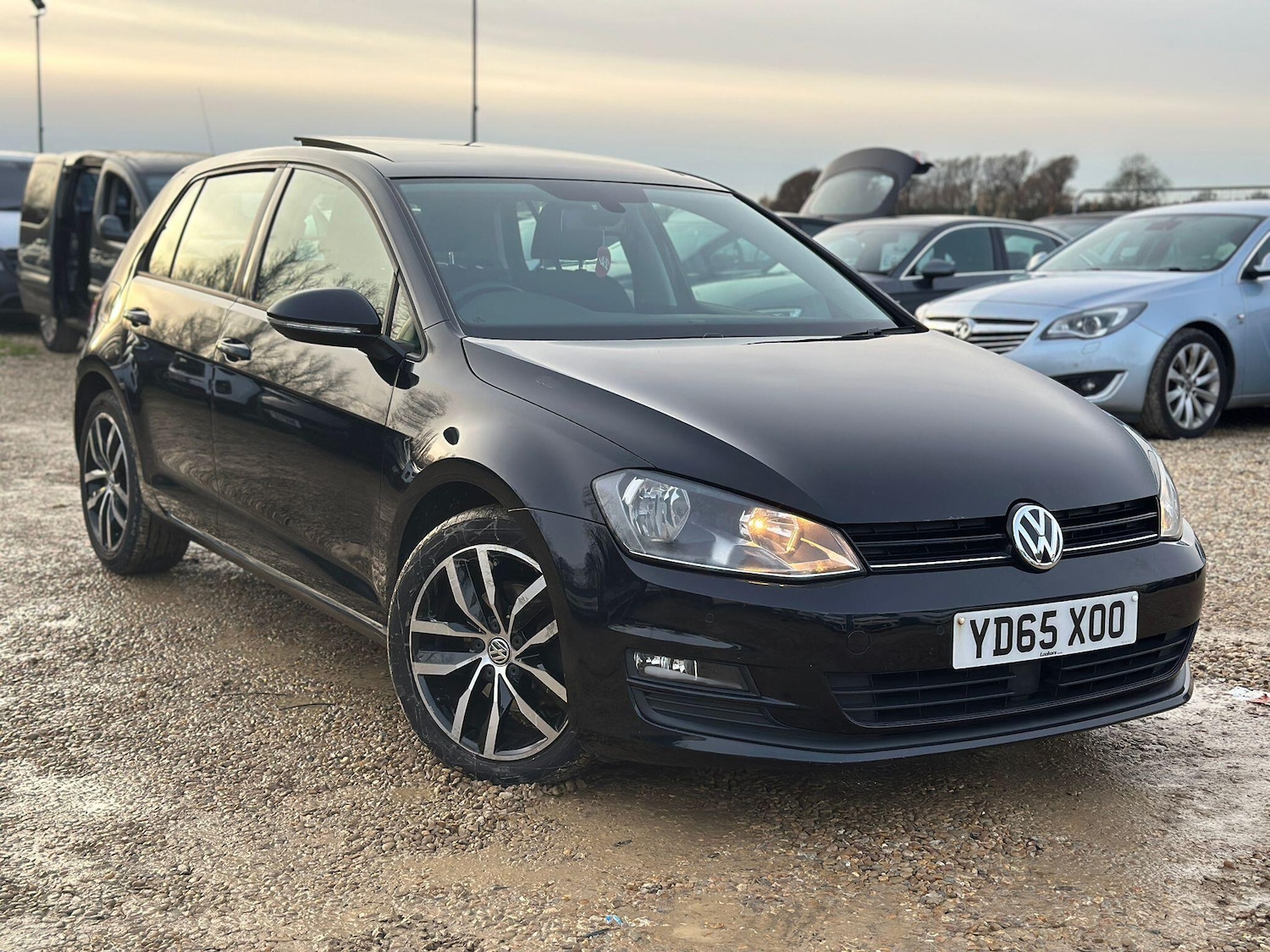 Used Volkswagen Golf 2015 for sale - 77793544: Photo 2