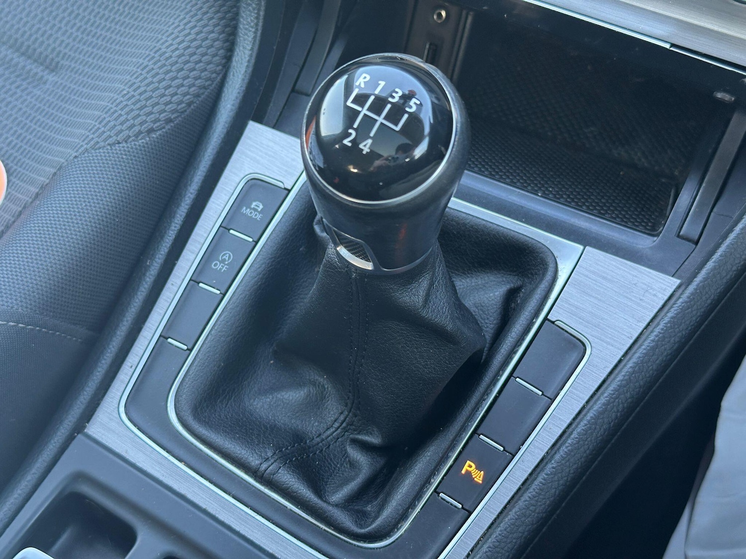 Used Volkswagen Golf 2015 for sale - 77793544: Photo 24