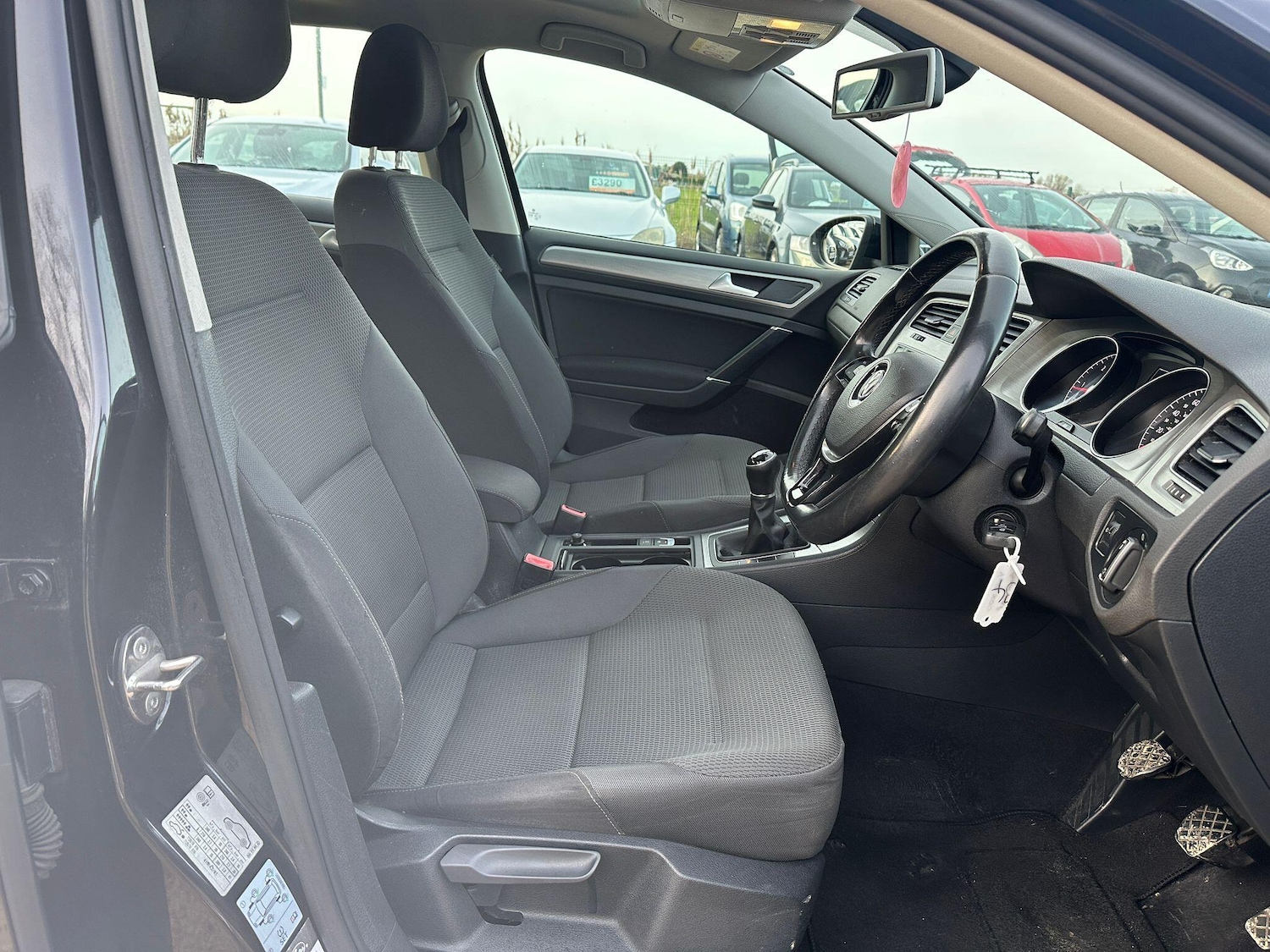 Used Volkswagen Golf 2015 for sale - 77793544: Photo 8