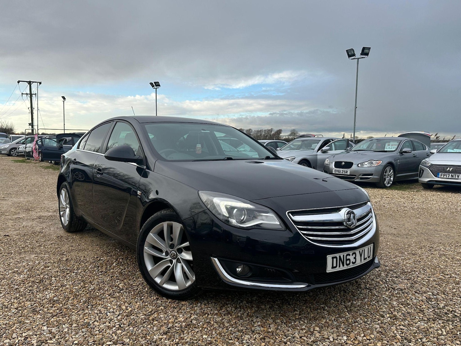 Used Vauxhall Insignia 2013 for sale - 76989332: Photo 1