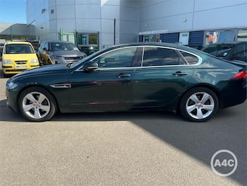 Used Jaguar XF 2016 for sale - 79635041: Photo