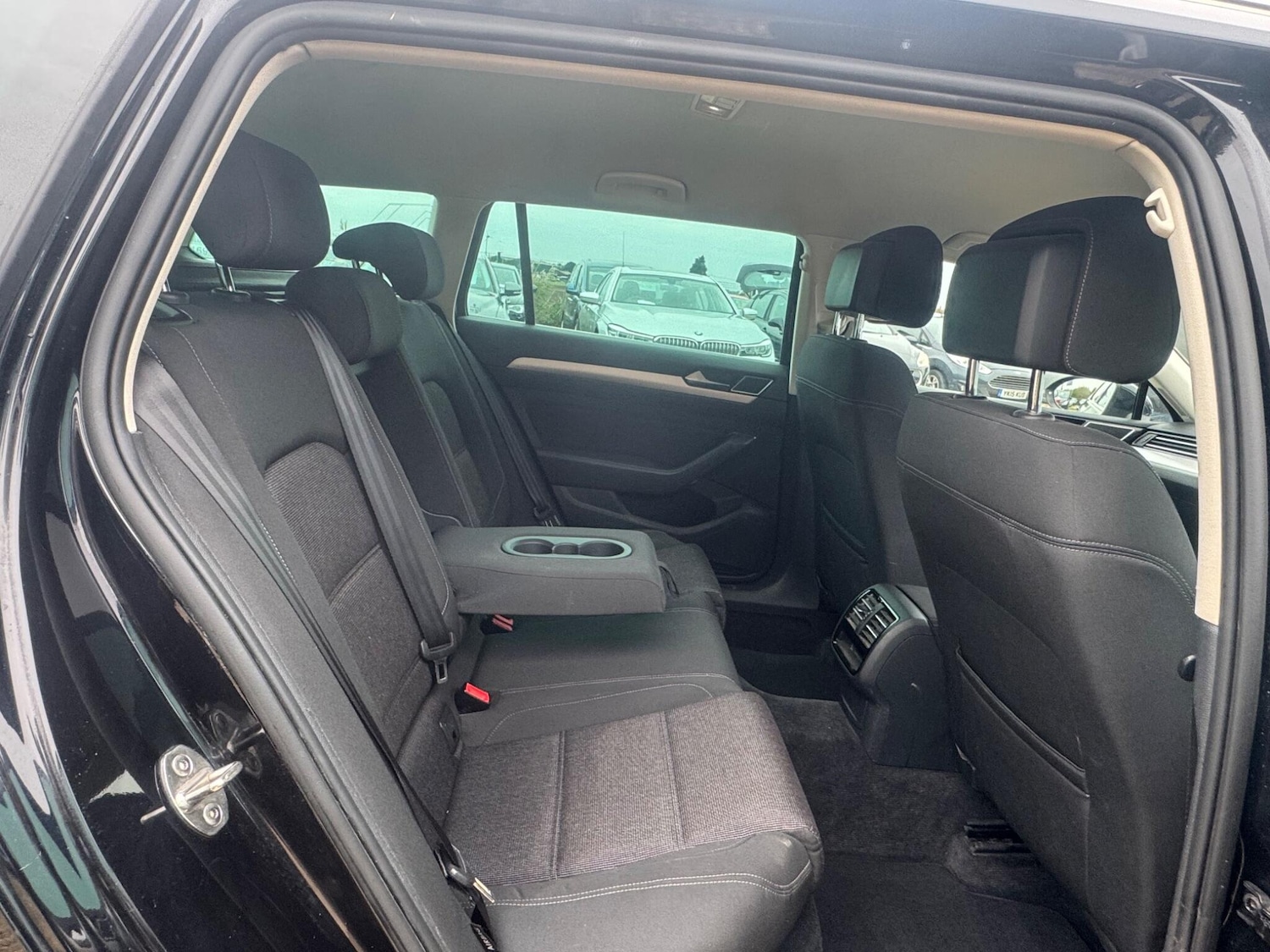 Used Volkswagen Passat 2015 for sale - 76337604: Photo 9