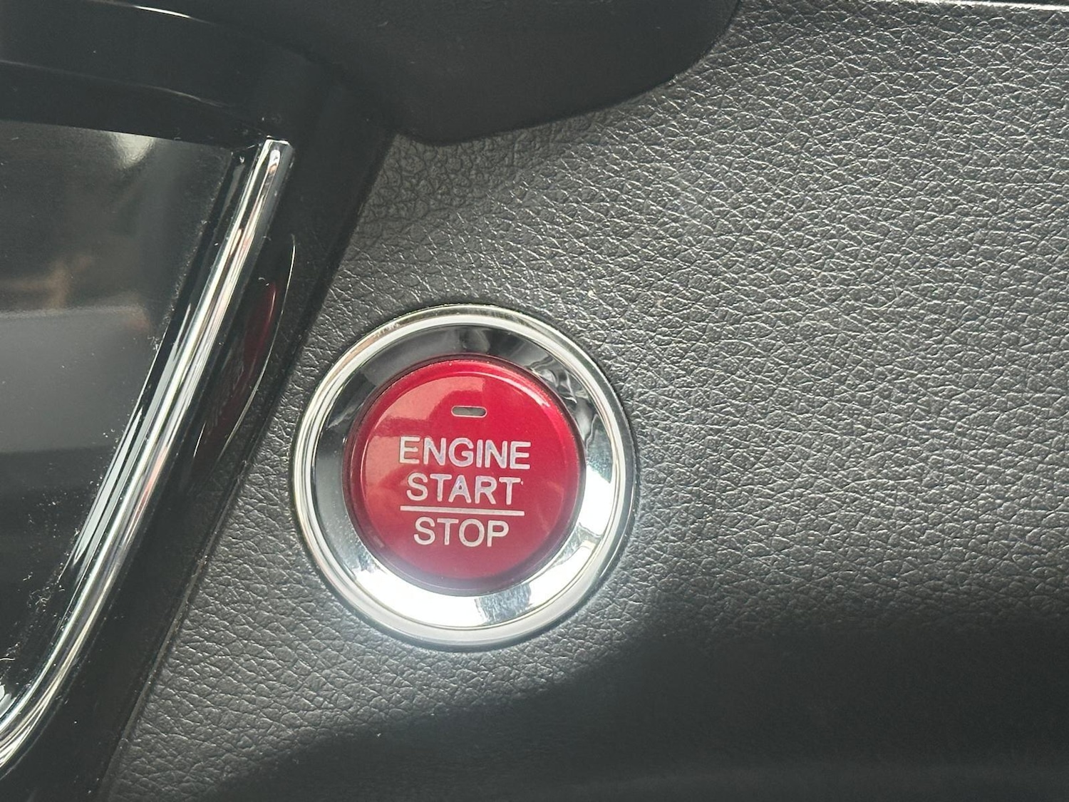 Used Honda HR-V 2015 for sale - 77683891: Photo 24