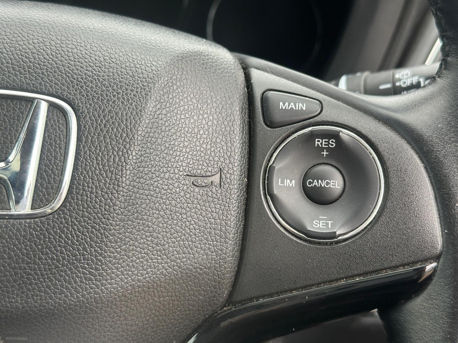 Used Honda HR-V 2015 for sale - 77683891: Photo 28