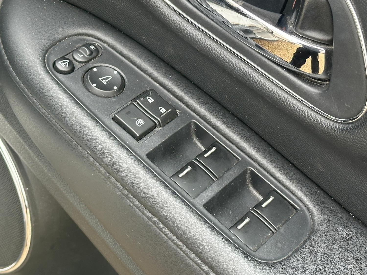 Used Honda HR-V 2015 for sale - 77683891: Photo 32