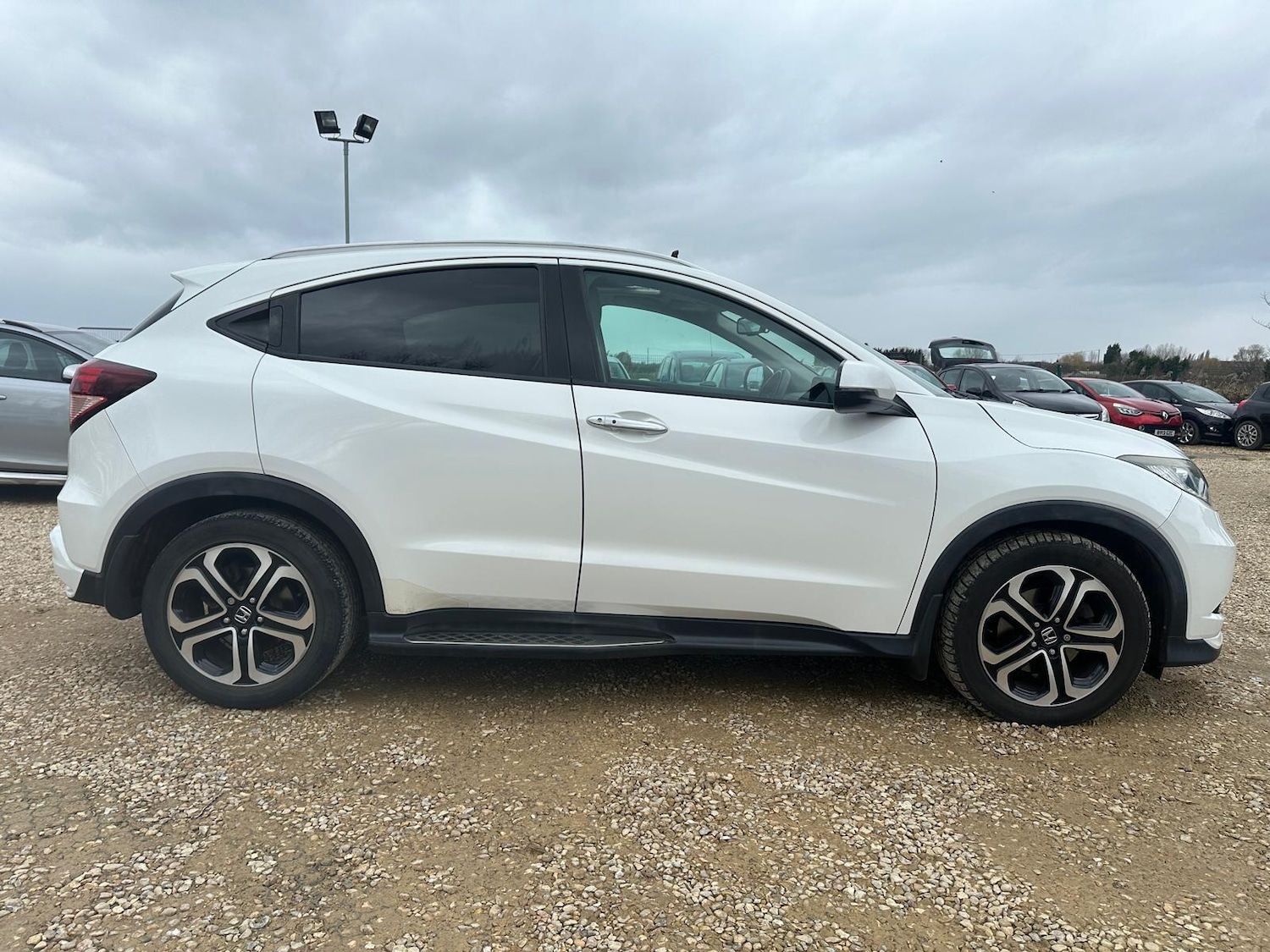 Used Honda HR-V 2015 for sale - 77683891: Photo 5