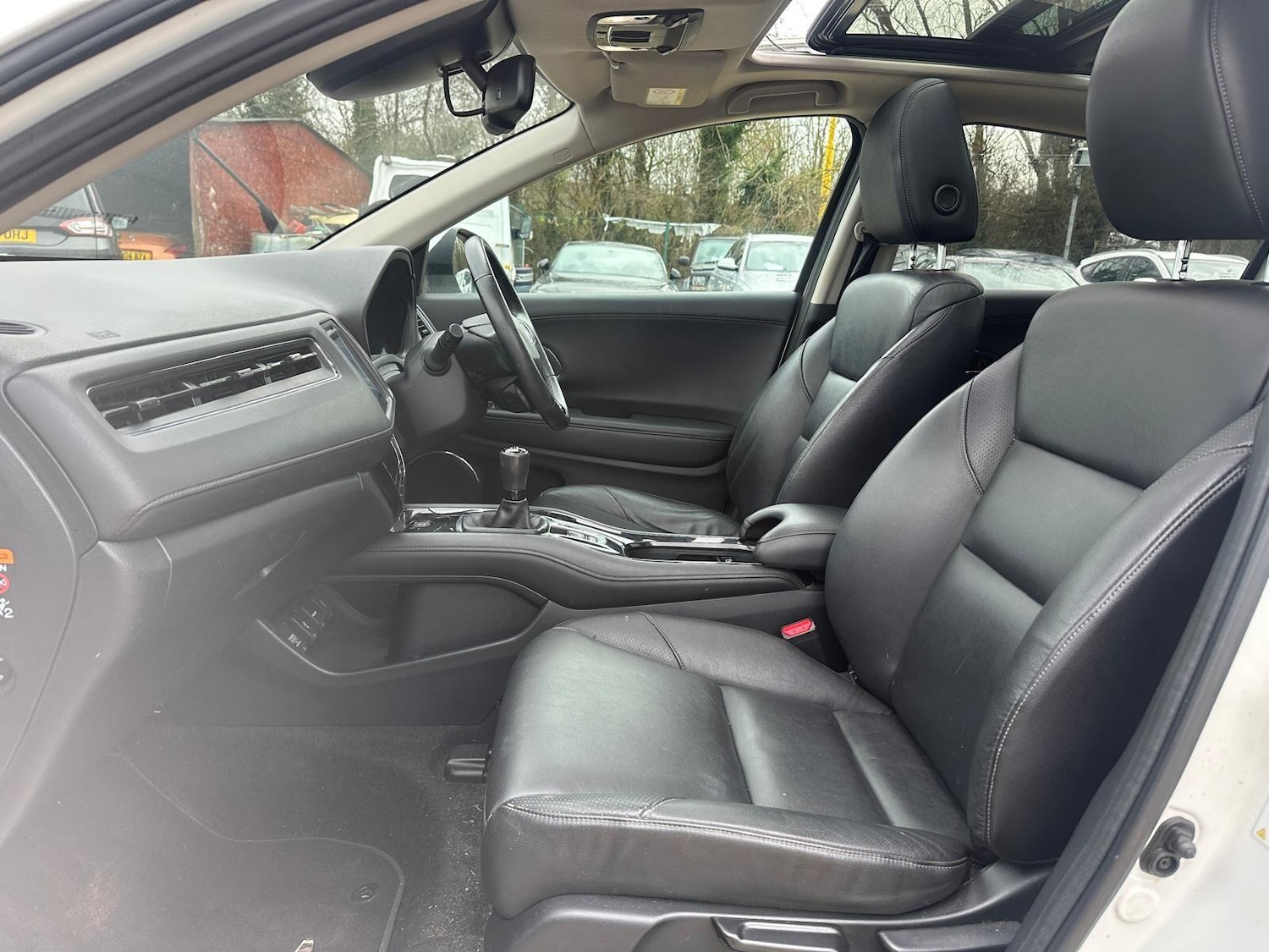 Used Honda HR-V 2015 for sale - 77683891: Photo 9