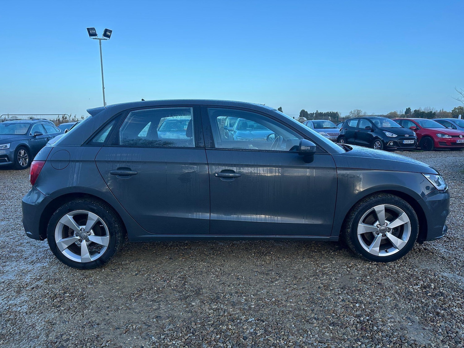 Used Audi A1 2015 for sale - 76742475: Photo 5