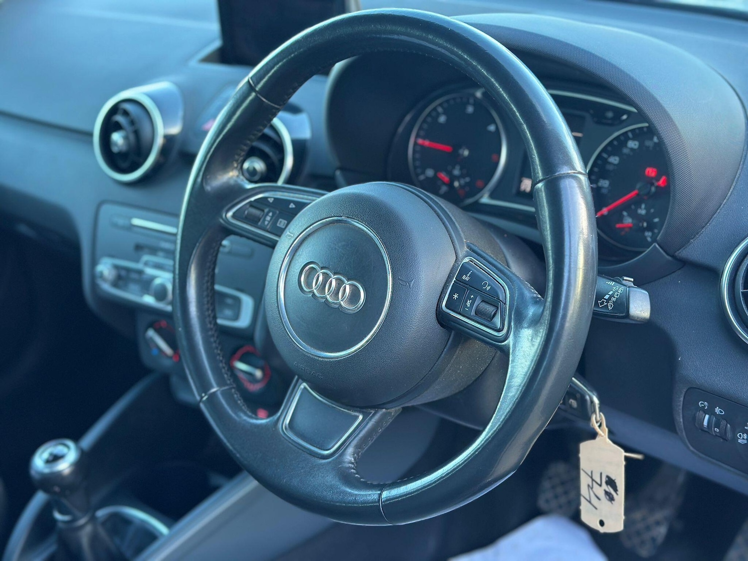 Used Audi A1 2015 for sale - 76742475: Photo 8