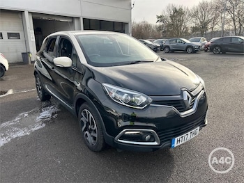 Used Renault Captur 2017 for sale - 77190637: Photo
