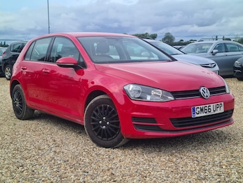 Volkswagen - Golf