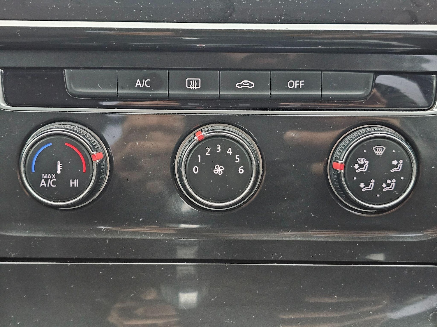 Used Volkswagen Golf 2017 for sale - 77101710: Photo 17