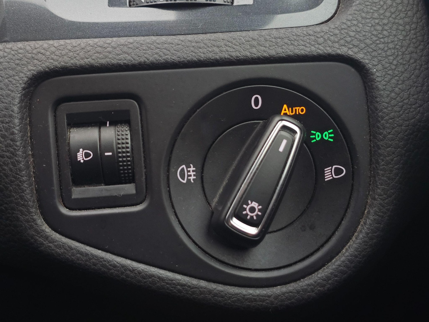 Used Volkswagen Golf 2017 for sale - 77101710: Photo 20