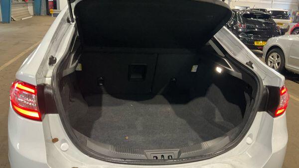 Used Ford Mondeo 2017 for sale - 76472478: Photo 11