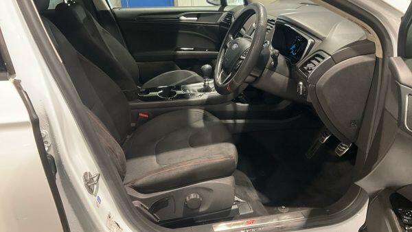 Used Ford Mondeo 2017 for sale - 76472478: Photo 7