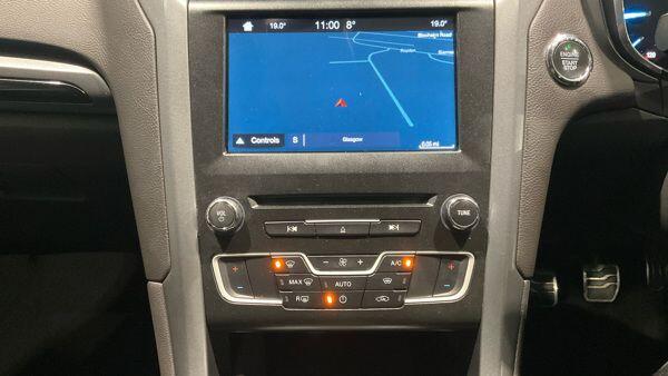 Used Ford Mondeo 2017 for sale - 76472478: Photo 8