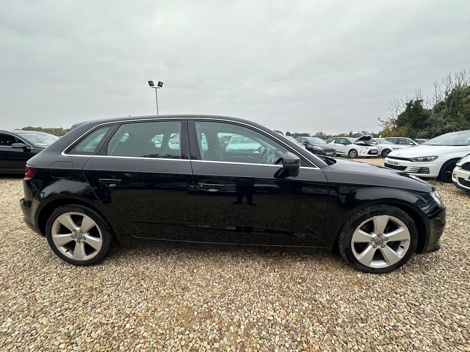 Used Audi A3 2015 for sale - 76270137: Photo 5