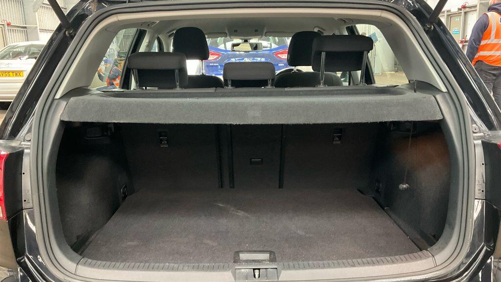 Used Volkswagen Golf 2014 for sale - 77320897: Photo 7