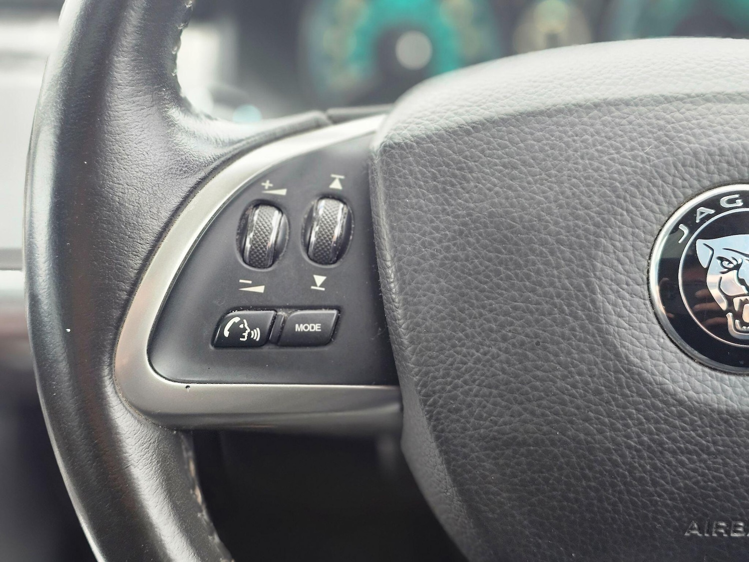 Used Jaguar XF 2015 for sale - 77016763: Photo 27