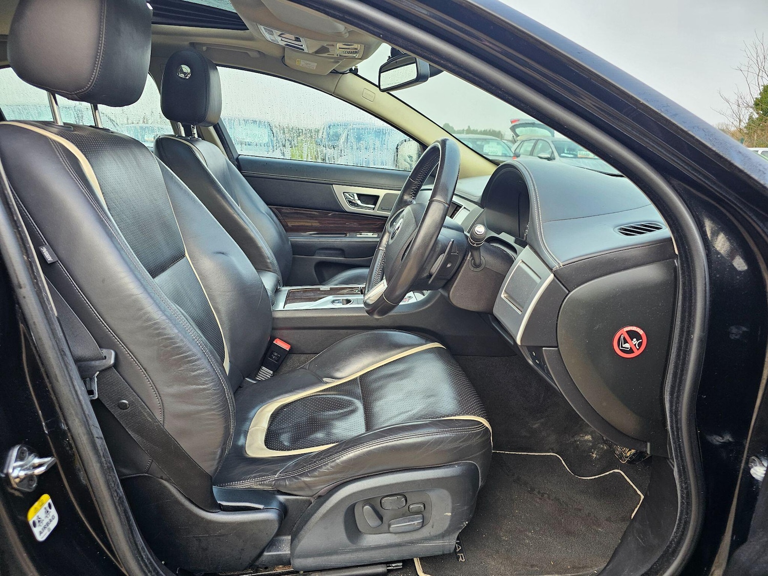 Used Jaguar XF 2015 for sale - 77016763: Photo 7