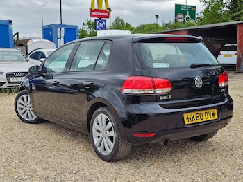 Used Volkswagen Golf 2011 for sale - 76270125: Photo