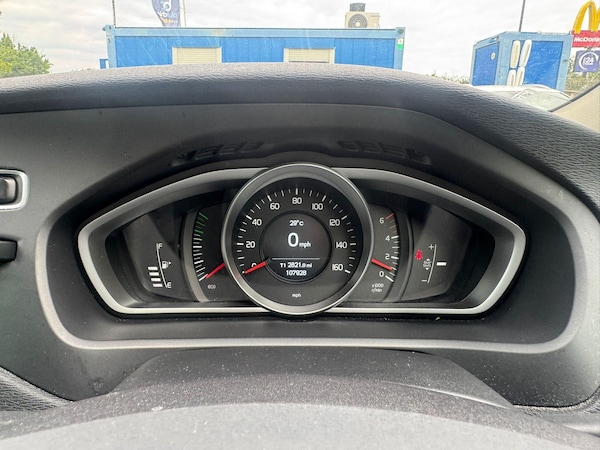 Used Volvo V40 Cross Country 2015 for sale - 75387867: Photo 17