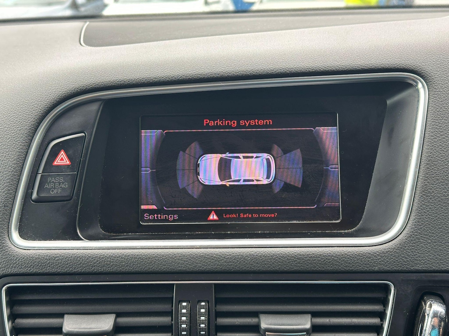 Used Audi Q5 2011 for sale - 77723459: Photo 11