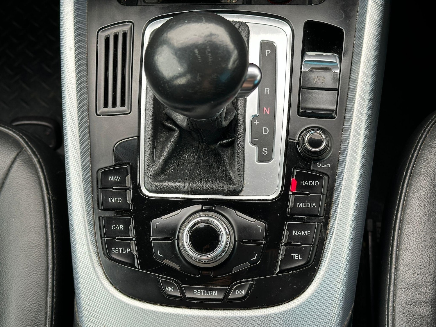 Used Audi Q5 2011 for sale - 77723459: Photo 13