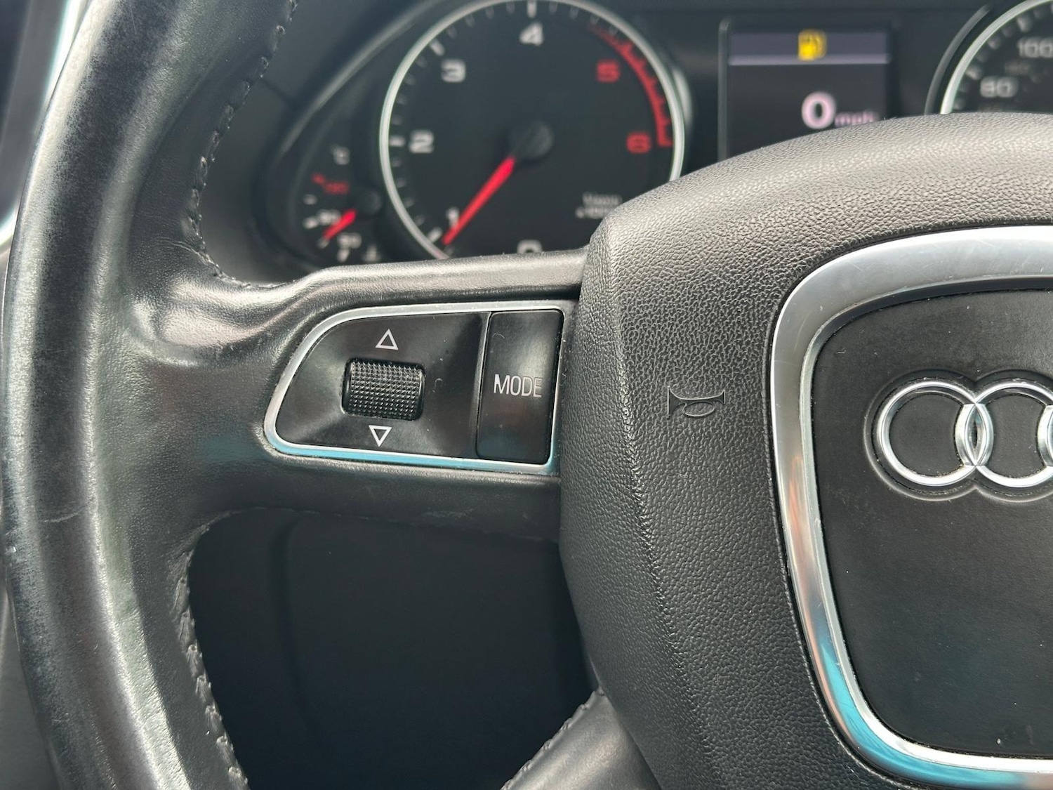 Used Audi Q5 2011 for sale - 77723459: Photo 16