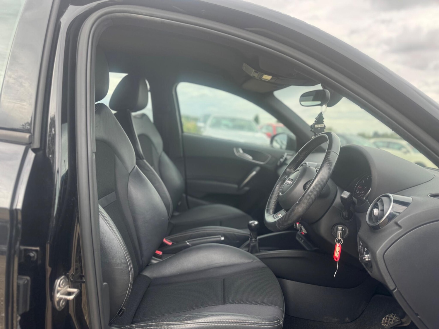 Used Audi A1 2014 for sale - 77737387: Photo 7